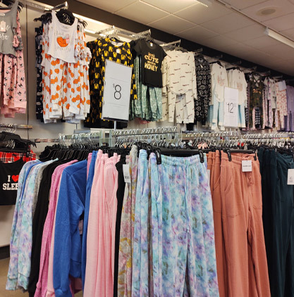 Discount Shelving & Displays - Clothing Store