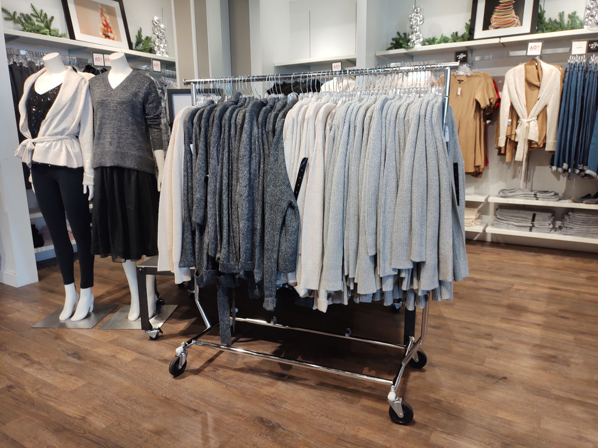 Retail boutique clothing display racks for sale - boutique store  Clothing  store interior, Clothing store displays, Boutique clothing displays